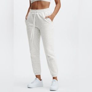 Fabletics go-to sweatpants in light grey size XS NWT